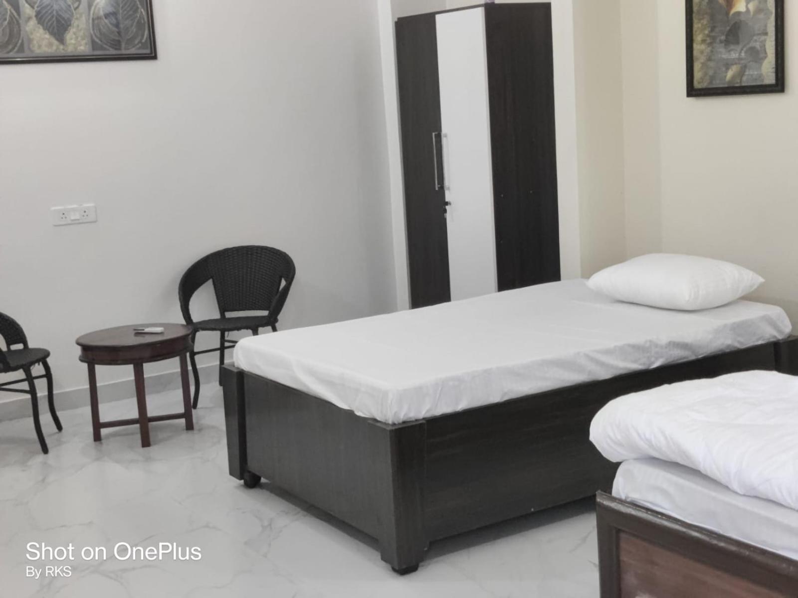 Osho Lifestyle Villa Lucknow Exteriör bild