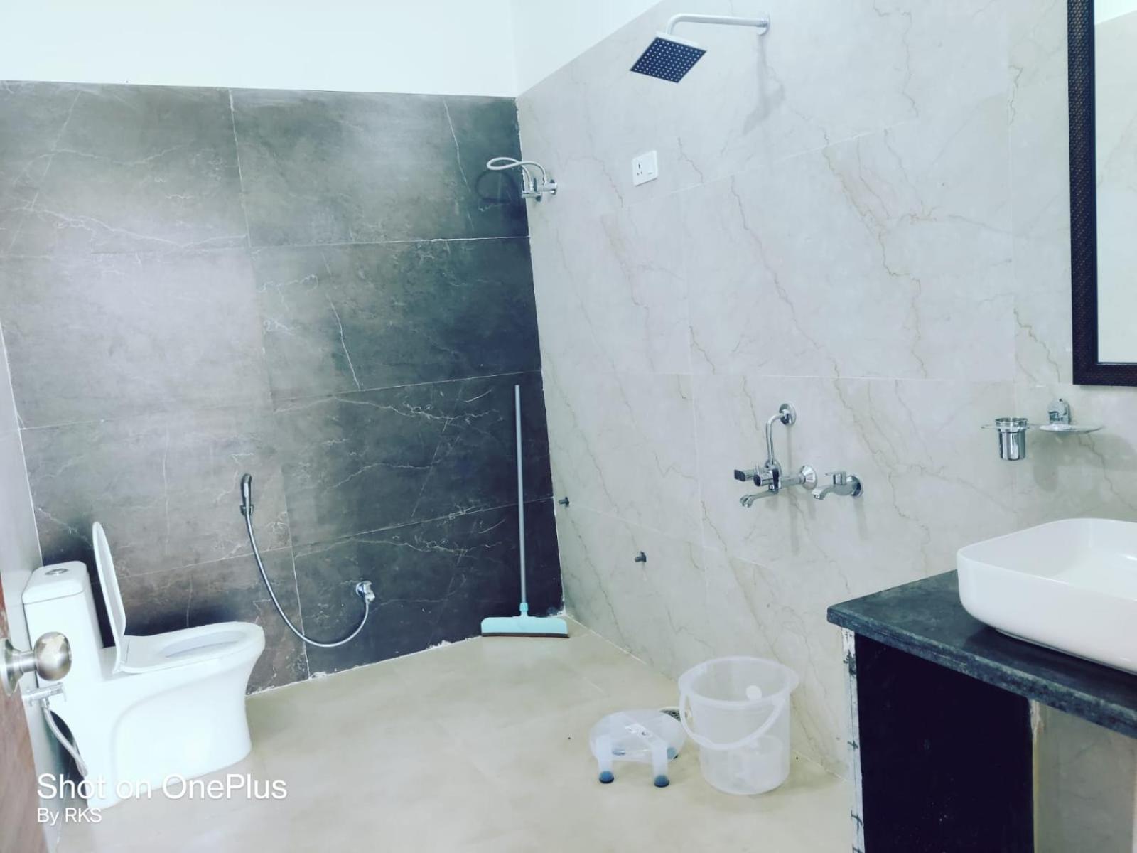 Osho Lifestyle Villa Lucknow Exteriör bild